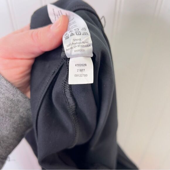 NWOT Spanx The Perfect Pant Ankle Black Size Medium - Picture 3 of 16